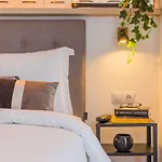 Διαμέρισμα Timpuri Noi - 54 By Mrg *